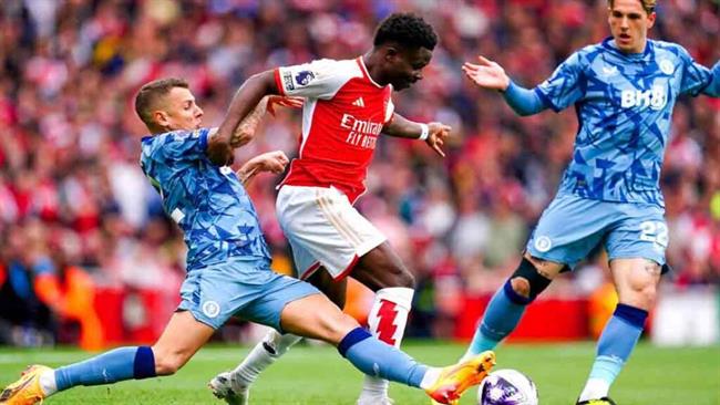 Bukayo Saka choi tot trong chien thang cua Arsenal truoc Aston Villa